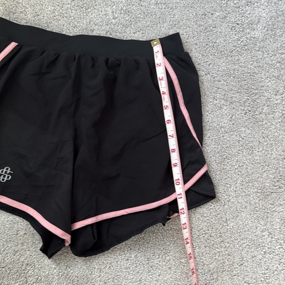 NWT Simply Southern Black and Pink Athletic Shorts with Curved Hem Size S/M - Picture 5 of 5